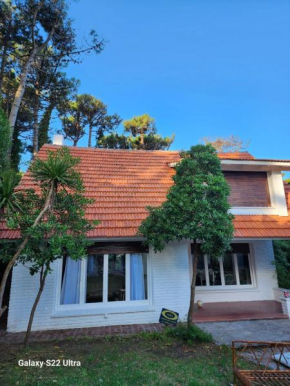 Casa a dos cuadras del mar en Pinamar